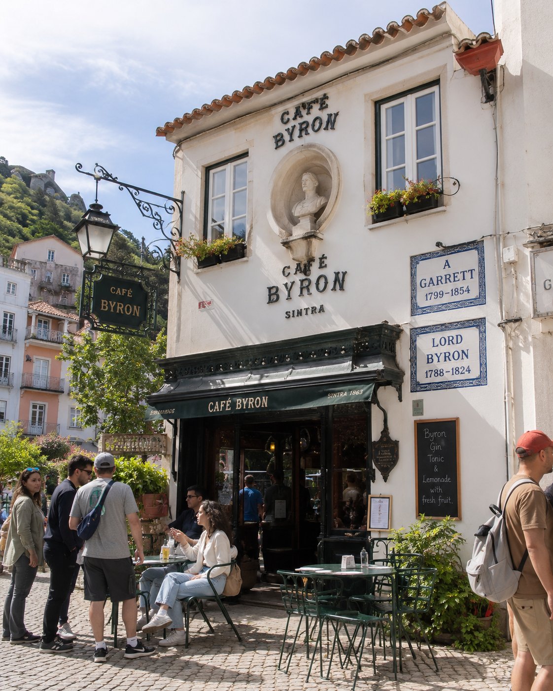 辛特拉的 Café Byron，門口立著拜倫半身像